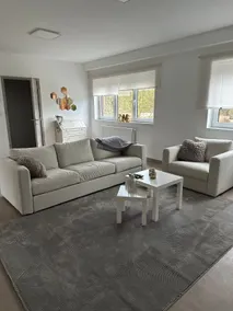 3 bedroom apartment - Image 2