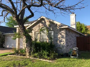 4 Bedroom, 2 Bath Spacious Minutes from Dallas - Image 2