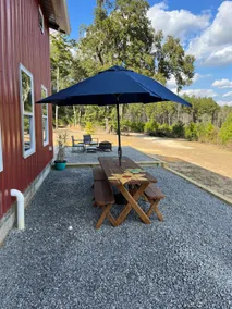 Charming Industrial Barndominium Retreat |78 Acres - Image 5