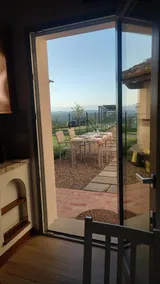 Country house with pool - Image 4