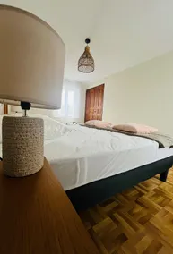 Townhouse with garden in Eu - Image 4