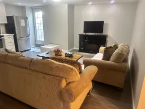 Beautiful&Spacious 2 Bedroom Basement Family Suite - Image 2