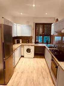 Apartment 27 - Image 4