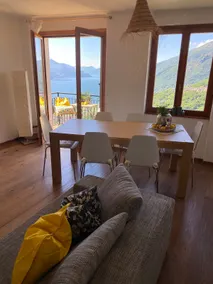 Beautiful House with a View of Peglio (Como) - Image 3