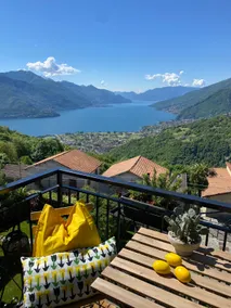 Beautiful House with a View of Peglio (Como) - Image 2
