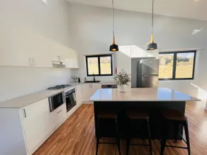 37B Kunama Dr with EV Charger - Image 3