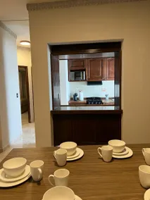 Modern apartment 1 minute from downtown - Image 3
