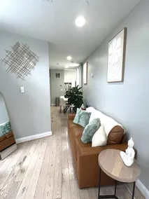 Stylish DC Condo w/ Balcony, Steps to Metro - Image 2