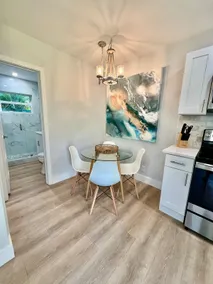 Beachside Bliss Retreat - No car needed! - Image 3