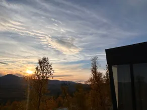 Newly-built small cabin with amazing views - Image 5