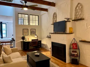Modern Studio APT in the Heart of Downtown Geneva - Image 5