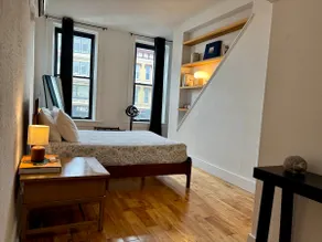 Modern Studio APT in the Heart of Downtown Geneva - Image 2