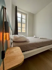 Renovated apartment on the VIEUX PORT - Image 3