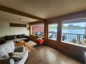 Palafito Meli · Live on the water in Chiloé - Image 3