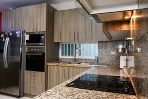 Next Level House - Image 3