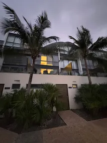 Spectacular house with Marina 2 - Image 2