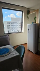 Well-located flat with A/C - Image 2