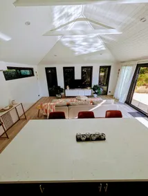 Pool House - Image 4
