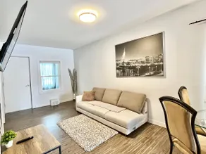 Peg City Urban Retreat/3 BR/Entire Home/Free PKG - Image 3