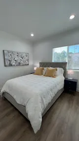 BRAND NEW Studio with Queen bed - Image 2