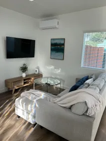 BRAND NEW Studio with Queen bed - Image 5