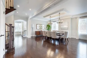 Luxury 5 Bedroom Home, free parking, private gym - Image 4