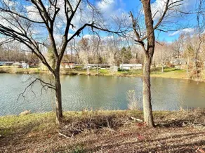 House by the Large Pond - Image 5