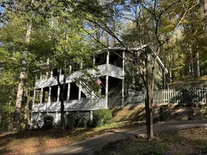 The Yoteman’s Cabin @ Center Hill Lake - Image 2