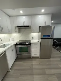 Cozy 2 Bedrooms Modern Basement Suite with Private entrance, Kitchen and parking - Image 2