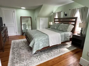 The Vintage on Market w/pool, close to Hershey - Image 2