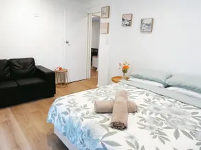 5 Mins to Gosford CBD- Relaxing Central Retreat - Image 3