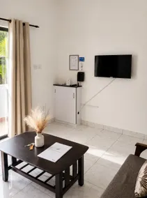 Roche Kerlan Apartments - Image 4