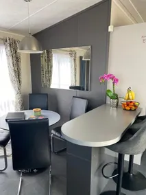 Luxury 2 Bedroom 6 birth & Wifi, New Romney Beach - Image 4