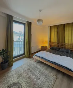 10 Mins to Takism - Central New Modern Flat - Image 2