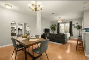 Cozy Retreat | Arcade Haven | 15 mins from airport - Image 5