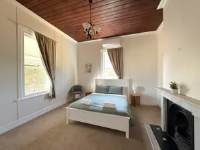 Currawong Corner Cottage - Image 2