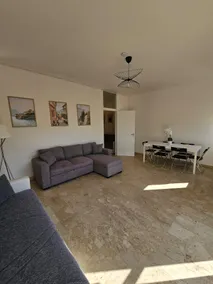 Apartment in Como, Switzerland - Image 2