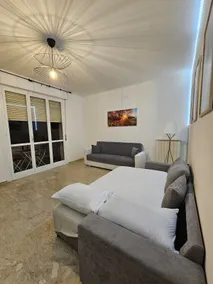 Apartment in Como, Switzerland - Image 5