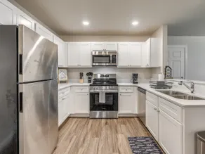 3 Bedrooms!Fenced Backyard, 2 Car Garage, Pets OK! - Image 3