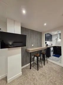 The Snug by JS Apartments - Image 2