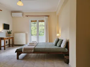 Peaceful Studio w/ Balcony | 2pax - Image 2