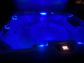 Bootlegger’s Roost: Downtown w/ Hot Tub - Image 2