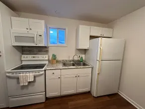Visitor's House - Image 5