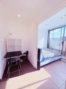 20 sqm Whole Apartment with two balconies - Image 3