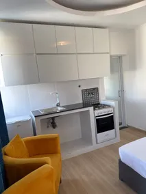 Studio with modern balcony - Image 3
