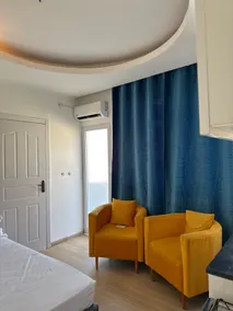 Studio with modern balcony - Image 5
