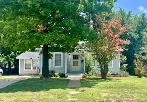 3BR Crestview Home • 2 Kings • Family Friendly - Image 2