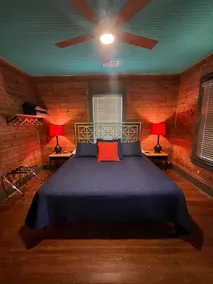 The 304 Historical House - Image 4