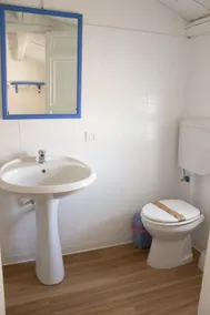 Lovely double bedroom - Image 2