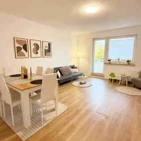 Feel-good apartment with balcony, Netflix & games - Image 2